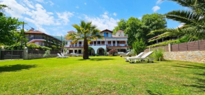 Efrosini Hotel Apartments & Studios